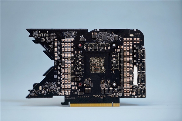 GTX660Ti：显卡界的霸主化身，惊艳亮相  第3张