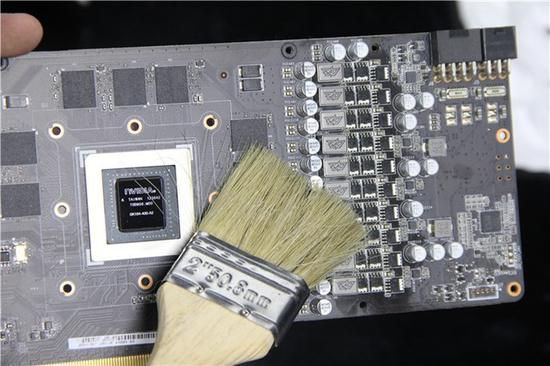 gtx960待机温度高？散热器选择和灰尘清理，让你的显卡焕发新生