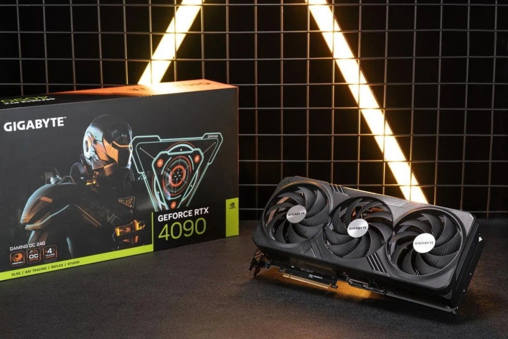 技嘉gtx550：中高端显卡新宠，带你畅享3D游戏乐趣  第1张