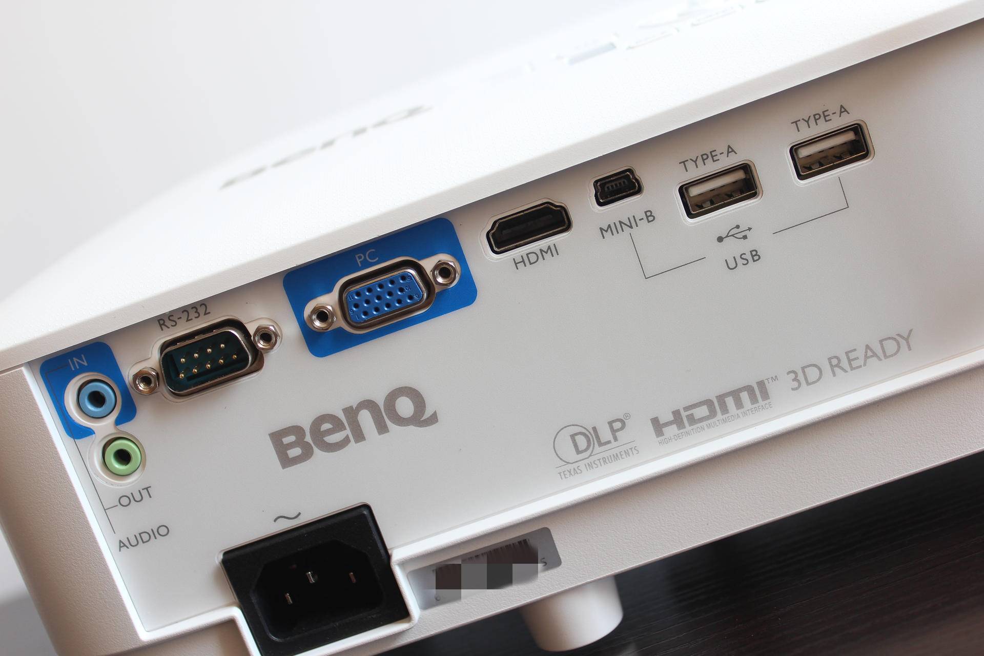 gtx750ti接口解密：HDMI vs DVI，哪个更适合你？