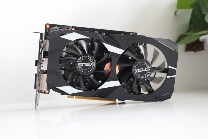 华硕骇客gtx980ti显卡：性能震撼，散热出色  第4张