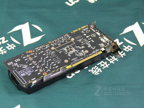 gtx680公版长度显卡：重新定义游戏极致体验