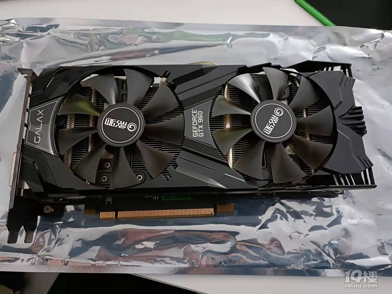 影驰GTX970黑将Bulk：稳定性能双丰收  第3张