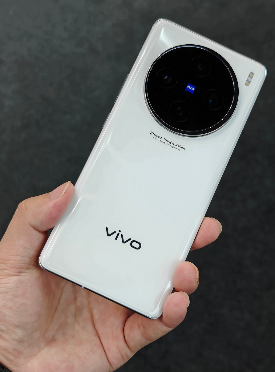 内存涨价它降价！vivo X100 16GB 4299起，OV64B把友商杀麻了  第8张