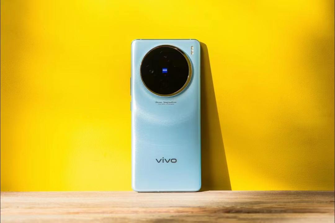 3999元起的vivo X100一发布，小米14就不香了？一文看懂两者的差异  第4张