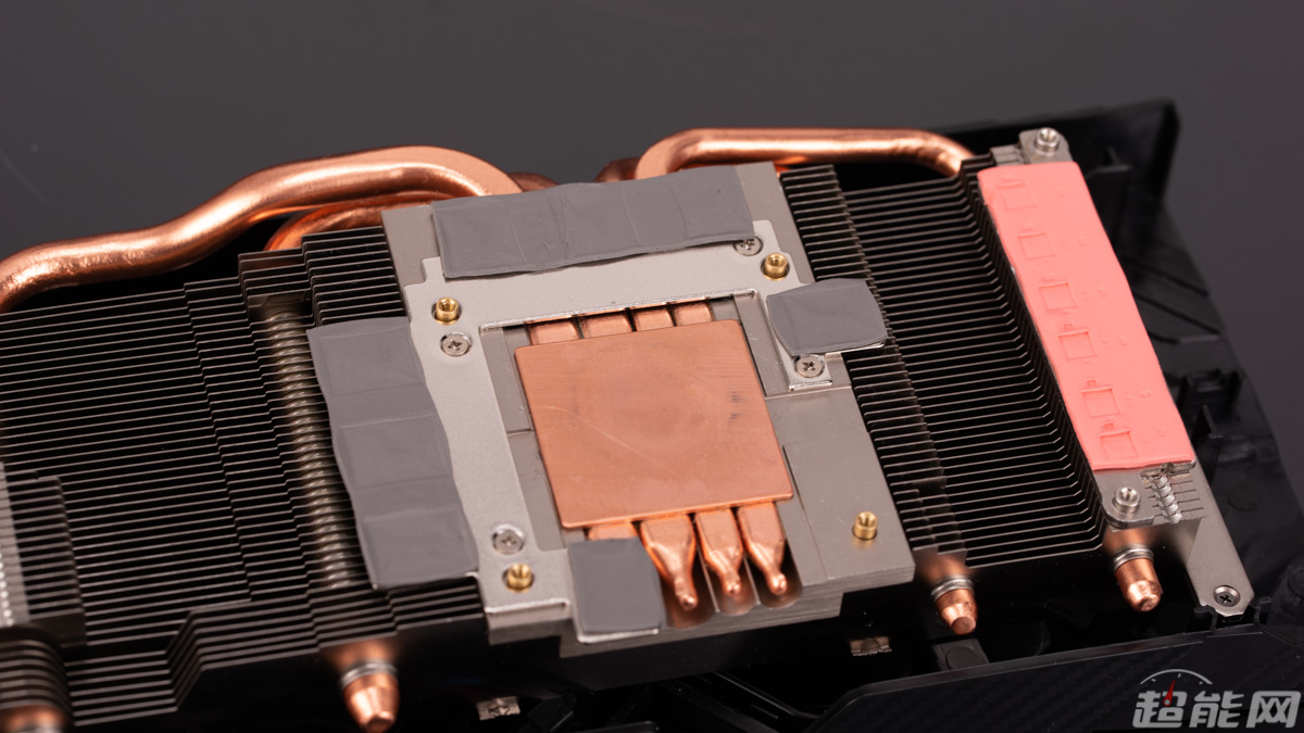 GTX1070显卡揭秘：核心技术全解析
