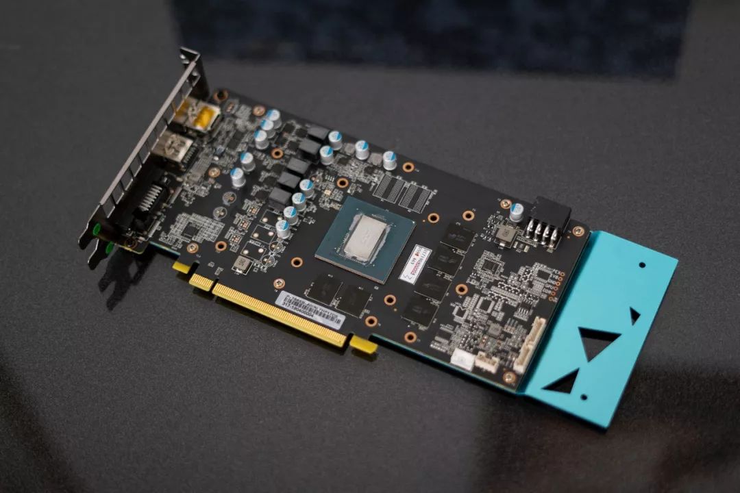 gtx1070大将显卡温度过高，会对电脑性能和寿命造成哪些影响？  第3张