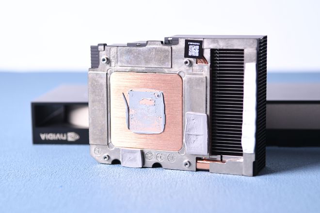 七彩虹gtx650ti外壳拆解评测：炫酷外观、简单拆解、强劲性能全面对比