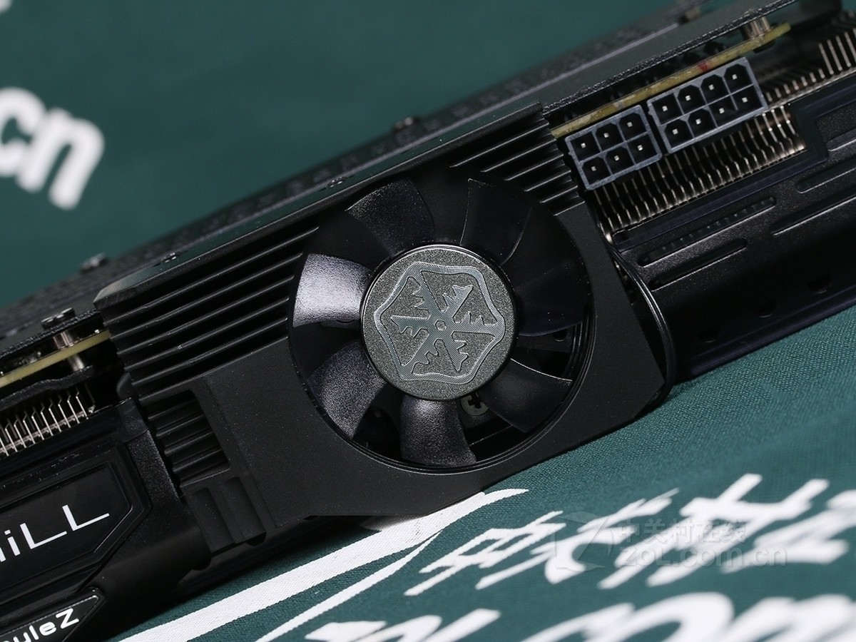 震撼登场！全球首款超级显卡gtx980ti冰龙，性能如何？外观炫酷吗？  第3张