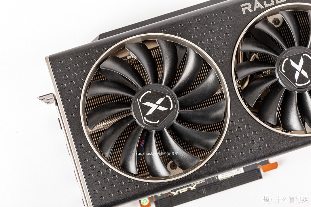 公版gtx1080ti高度：性能散热价格大揭秘  第5张