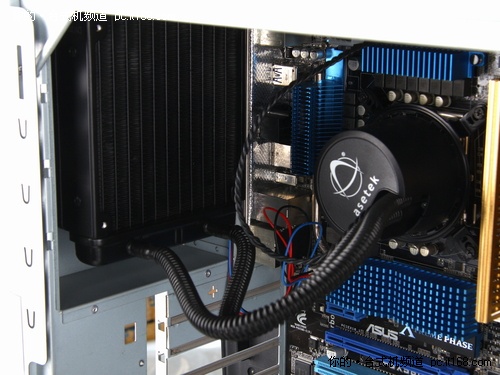AMD Athlon&trade; X4 940处理器：性能翻倍，散热惊艳
