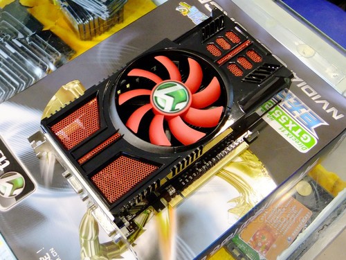 gtx titan x上市 震撼！12GB GDDR6，让你的游戏体验飞起来