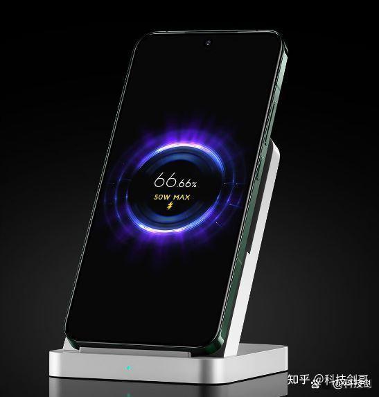 AMD Ryzen™ 7 4980U Microsoft Surface® Edition AMD Ryzen 7 4980U Microsoft Surface Edition：强劲性能，续航出色，让你体验不一样的电脑速度