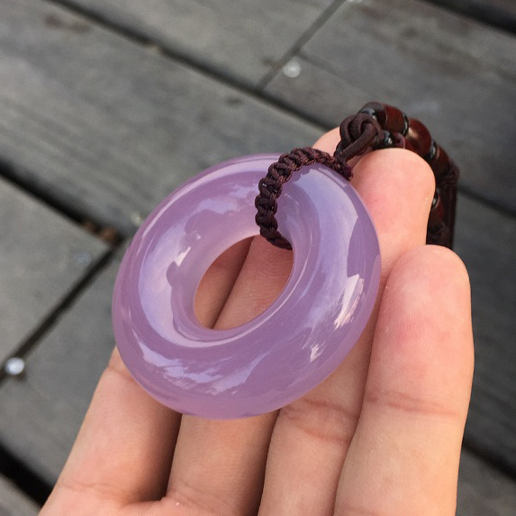 神秘紫色玉，超越游戏界限  第1张