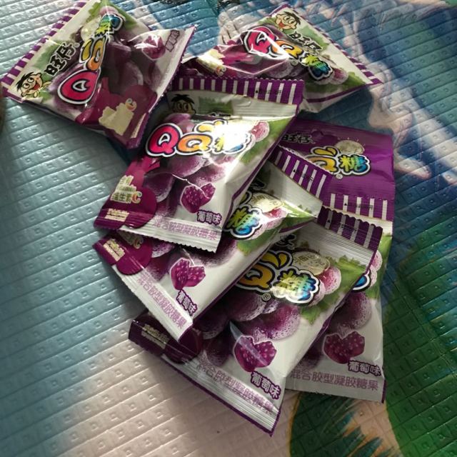 9岁小学生的软糖探险：彩虹糖的惊喜体验