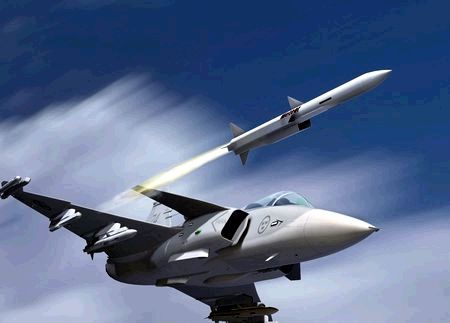连空跳必备技巧，教你如何在CF中掌握空中控制和武器运用