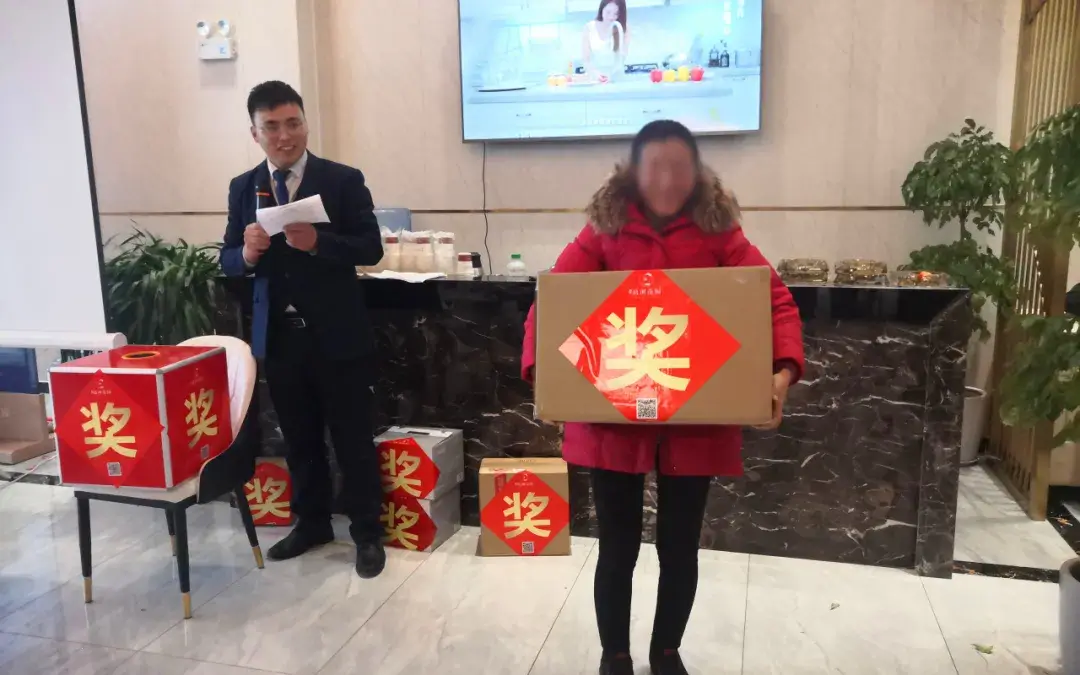 【大揭秘】CF玩10局抽奖活动：奖品丰富多样，抽奖机制公平公正