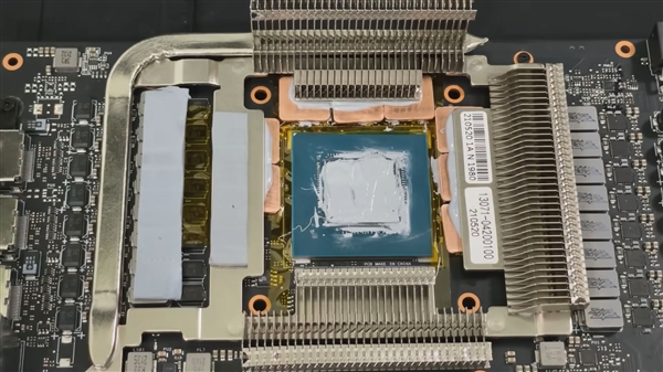 丽台gtx260拆解过程揭秘  第1张