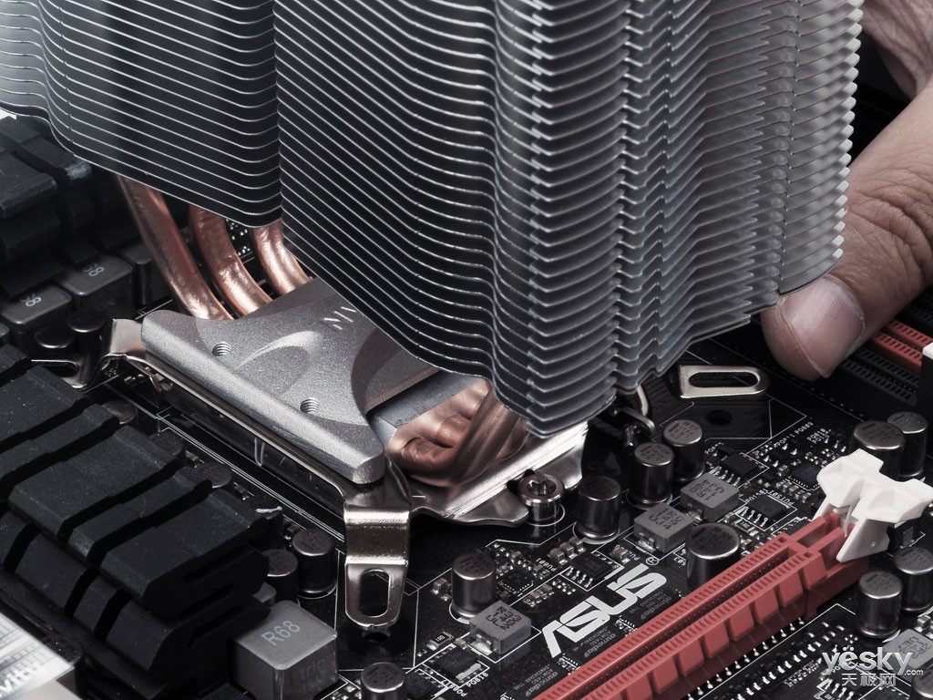 冰龙映众gtx770 电脑装机攻略：游戏性能升级大揭秘