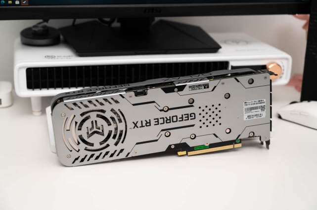 GTX 780显卡温度惊现！电竞高手的救赎之路  第2张