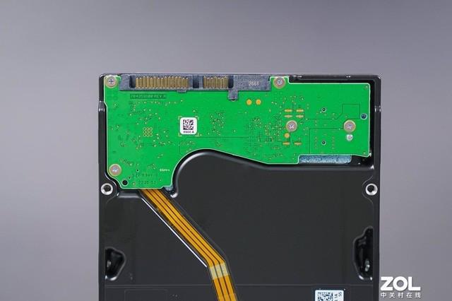 sata1 sata2 硬盘 外观 区别 SATA1 vs SATA2：外观设计大揭秘！你知道它们之间的惊人差异吗？  第4张