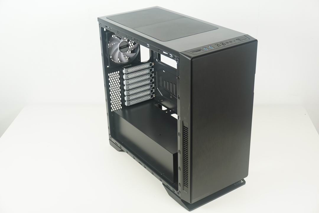 GTX 980机箱：性能独步，外观精致，散热卓越  第2张