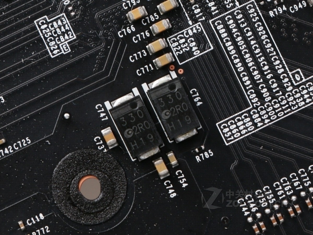 微星GTX 660ti防尘版：灰尘无处藏身，显卡长寿命  第9张