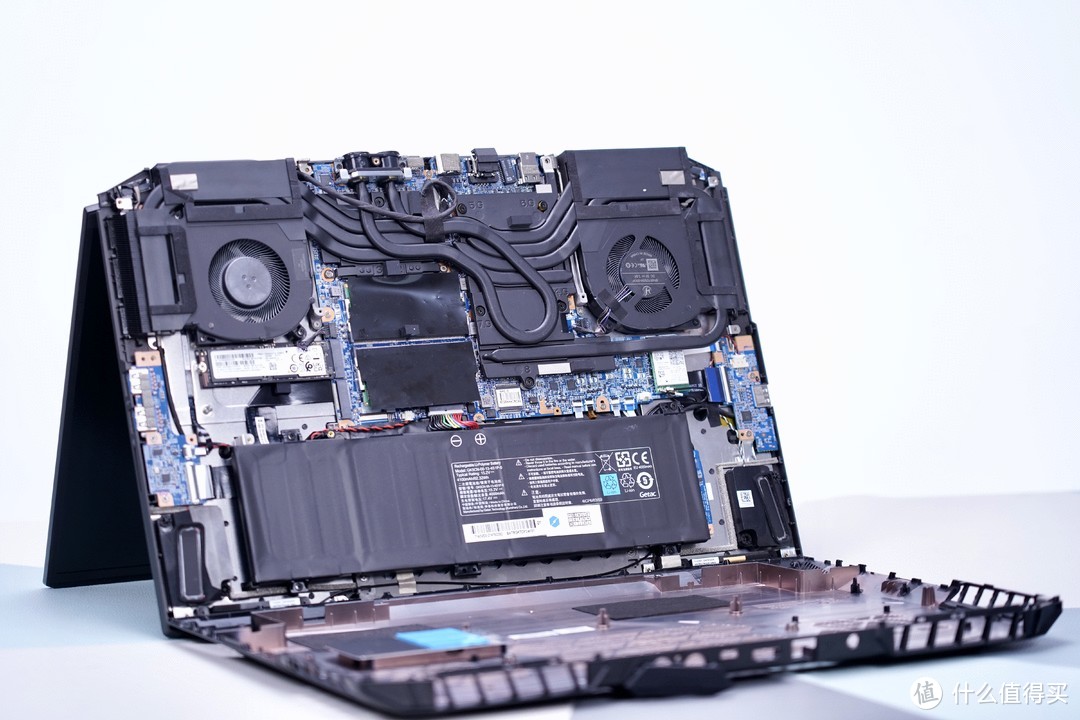 GTX 760笔记本电脑：性能超群，价格亲民，温控一流，接口丰富