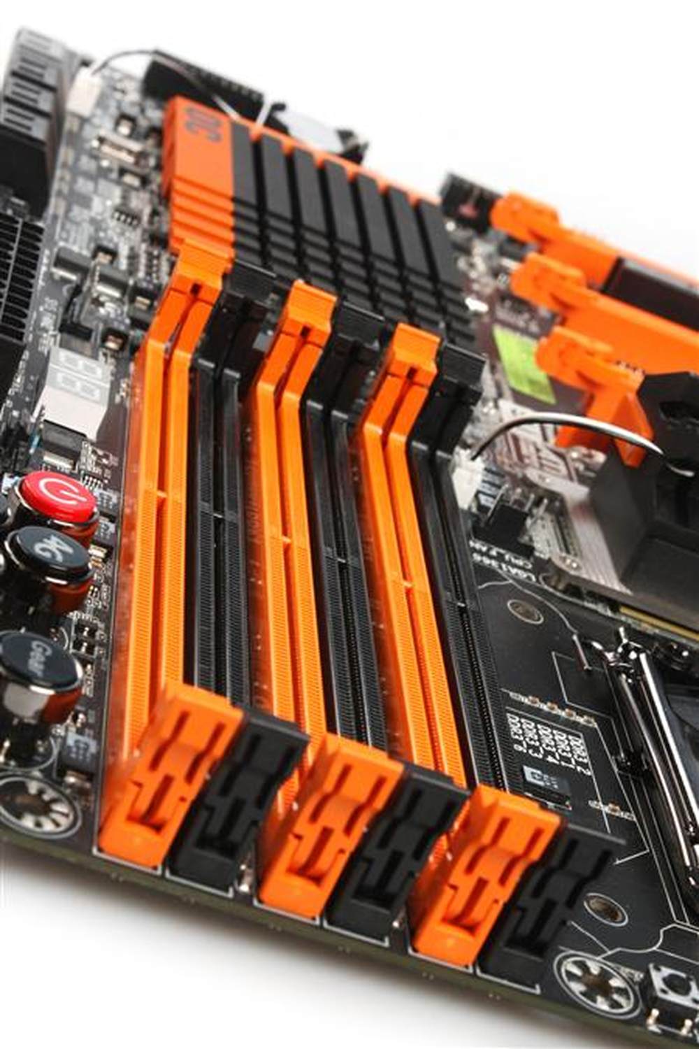 技嘉GTX 770三风扇版，游戏与设计的利器