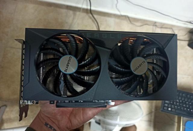 GTX 960 vs 970：游戏开发者的显卡选择秘籍  第3张