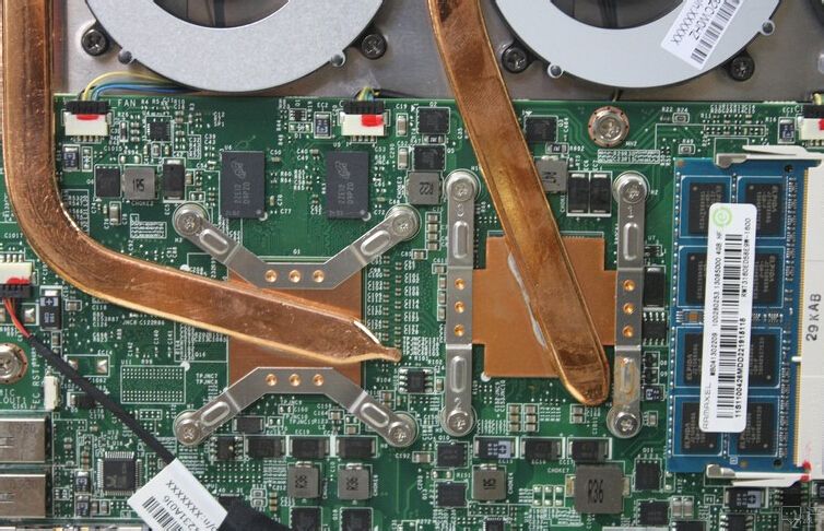 深入揭秘！GTX570电路设计全解析  第6张