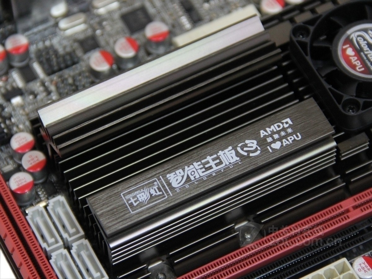 惊艳新款七彩虹GTX690，性能超群  第3张