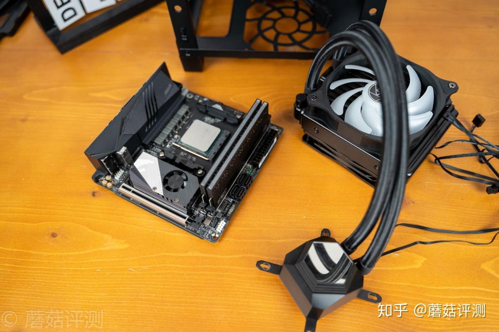 GTX980SLI水冷机箱龙堂：性能独步天下，散热超强设计惊艳  第5张