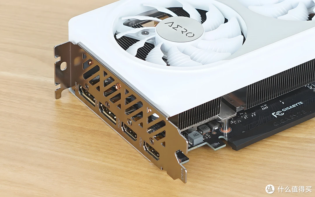 技嘉GTX770显卡：专为游戏和图像处理而生的卓越性能与稳定驱动