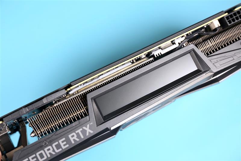 显卡界的新宠：GTX 1070带来的极致游戏体验  第5张