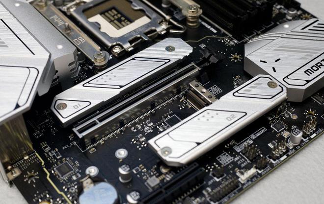 i3 3220芯片+GTX 960显卡：游戏性能大揭秘  第6张