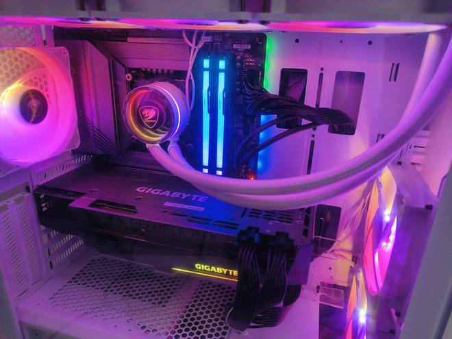 GTX 1080显卡兼容主板大揭秘！选对主板，游戏性能更上一层楼  第7张