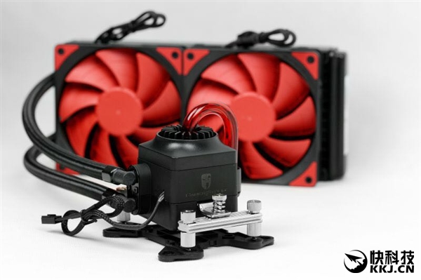 NVIDIA霸气登场！GTX 1080 Ti水冷显卡带你体验极致游戏乐趣  第3张