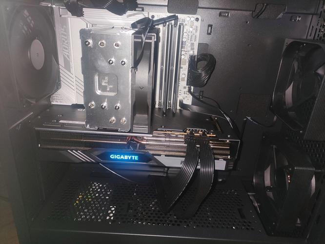 技嘉GTX770显卡：性能卓越稳定性佳，多维度详细介绍  第3张