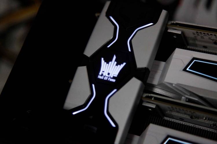 GTX1080双卡交火技术显著提升性能，游戏体验更流畅？  第5张
