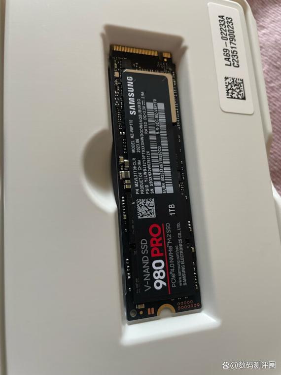 核心地位的台式电脑固态硬盘，三星980 PRO读写超厉害  第4张