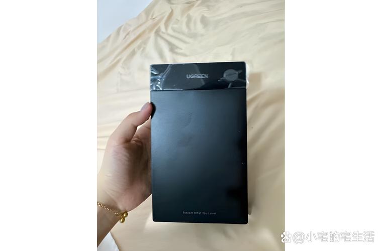 移动硬盘盒评测：多方面全面解析，看其外观设计与工艺细节  第6张