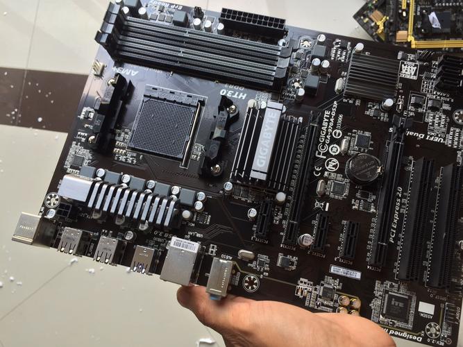 GTX970主板声名显赫！性能出色且兼容性强，你了解吗？  第8张
