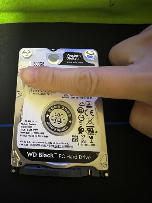 机械硬盘蓝盘与黑盘各有特性，黑盘性能出色优势明显  第5张
