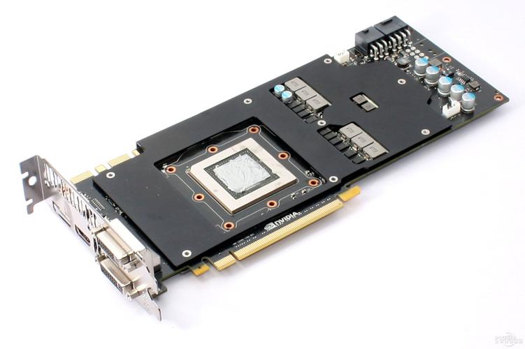 GTX 780冰龙版有多强？核心性能强劲，多任务处理超高效