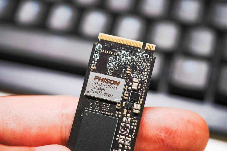 深入剖析12针硬盘：独特性能、适用环境及内部构造？  第9张