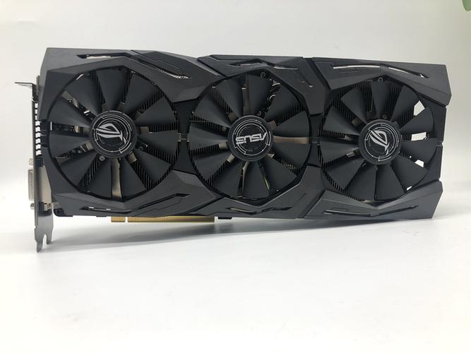性能强劲的华硕GTX1080显卡，游戏与设计领域的卓越之选  第4张