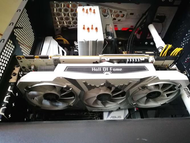 GTX1070非公版显卡：性能提升显著，满足玩家更高追求  第4张