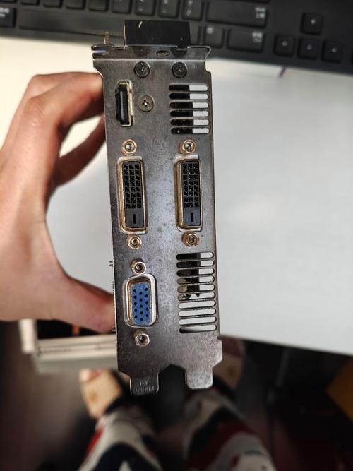 GTX560 显卡超频：释放潜能与风险并存，如何抉择？  第4张