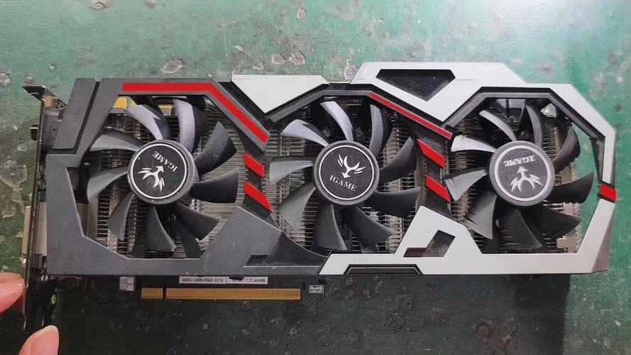 七彩虹GTX 1080：昔日卓越显卡，如今仍活跃在老式电脑上  第2张